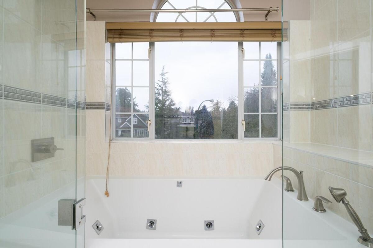 Spacious 4Br W Ensuites Mins To Downtown Yvr Ubc Vancouver Exteriér fotografie