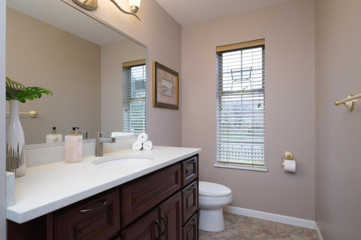 Spacious 4Br W Ensuites Mins To Downtown Yvr Ubc Vancouver Exteriér fotografie